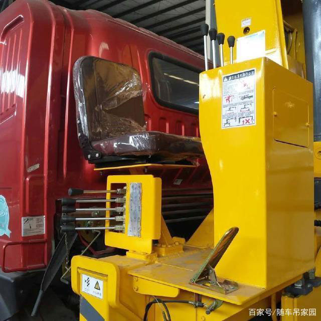 張家界眾誠(chéng)機(jī)械設(shè)備租賃有限公司,吊車出租,張家界高空作業(yè)車出租 張家界眾誠(chéng)機(jī)械設(shè)備租賃有限公司,吊車出租,張家界高空作業(yè)車出租